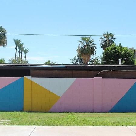 フェニックス Newly Remodeled Midcentury Pink Flamingo Casaヴィラ エクステリア 写真